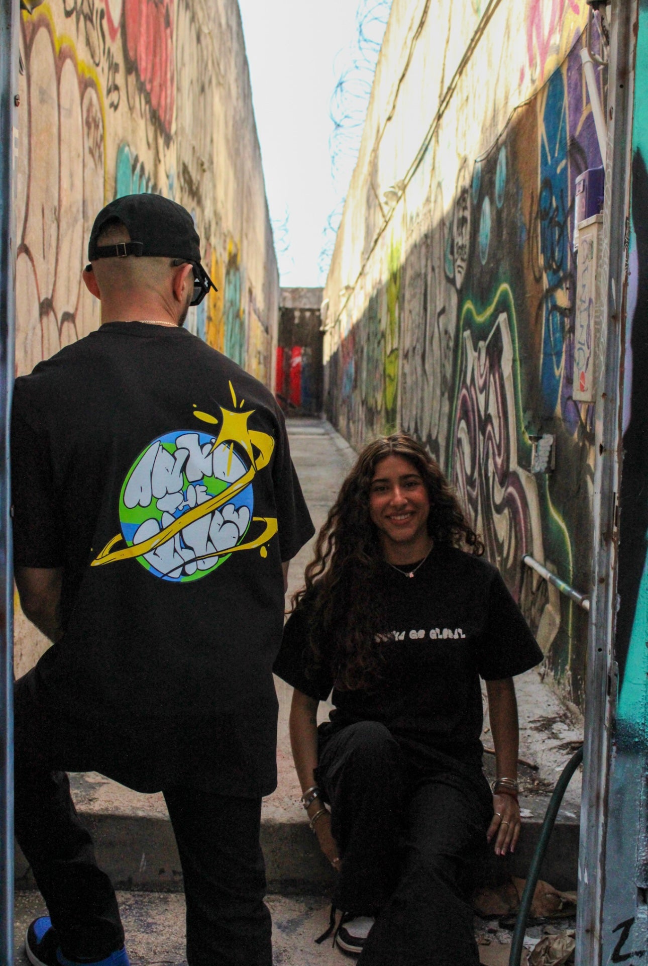 GO GLOBAL TEE